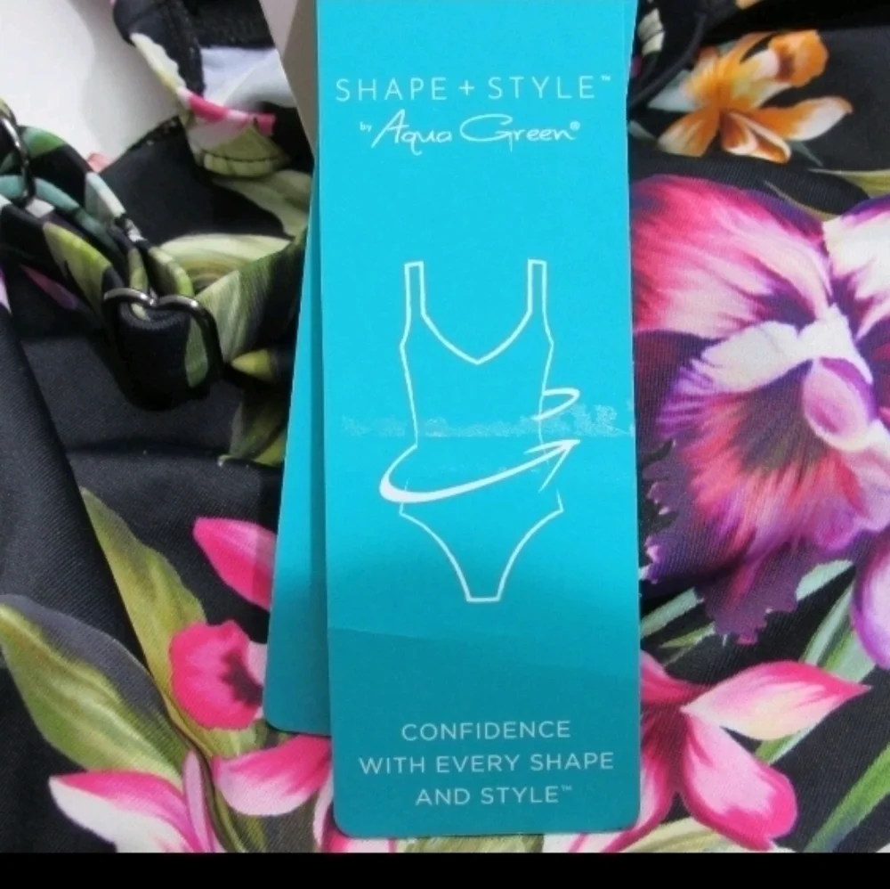 Aqua Green Women's UPF 50 V Neck Ruched Shaping Swimsuit Black Floral Size 10